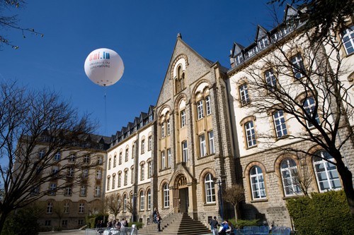 blue-red-universidad-Luxemburgo